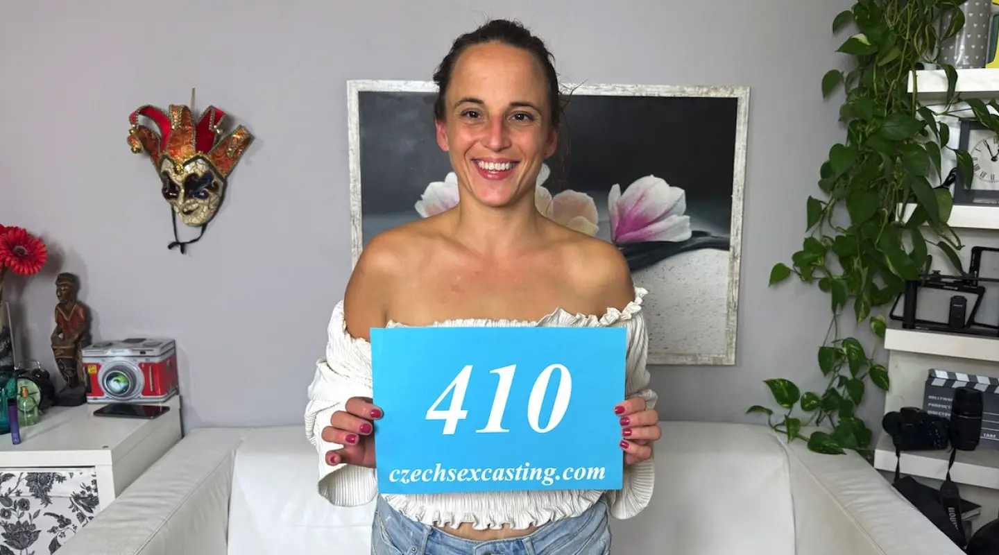 Czech Sex Casting – E410 – Chtěla se vyfotit, ale dostala tvrdého ptáka